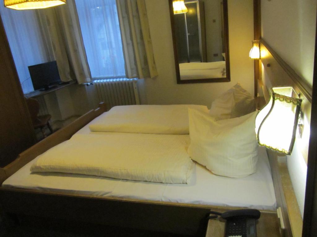 Zum Ochsen Stadtbergen Room photo